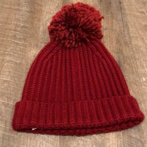 🆕NWT J.Crew Burgundy PomPom Beanie
